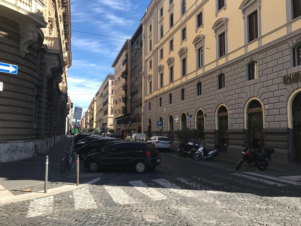 Domus Tacito Luxury Bed & Breakfast Rome Exterior photo